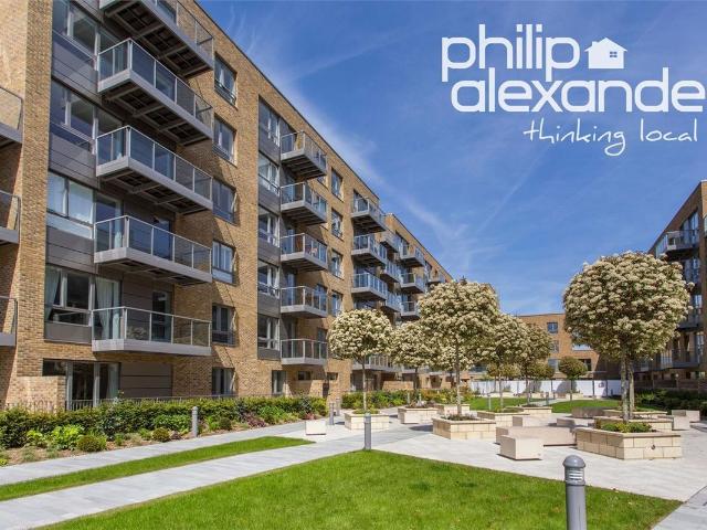 Purser Court, Smithfield Square, Hornsey N8, 2 bed flat to rent, £2,300 pcm | PrimeLocation