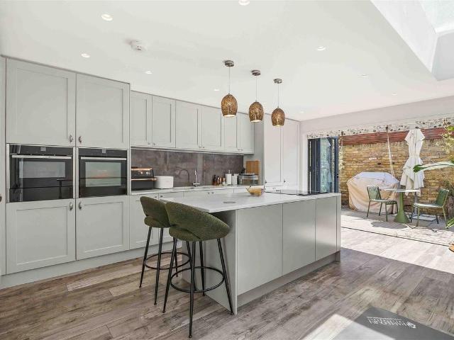 Pursers Cross Road SW6, 4 bed terraced house to rent, £7,000 pcm | PrimeLocation