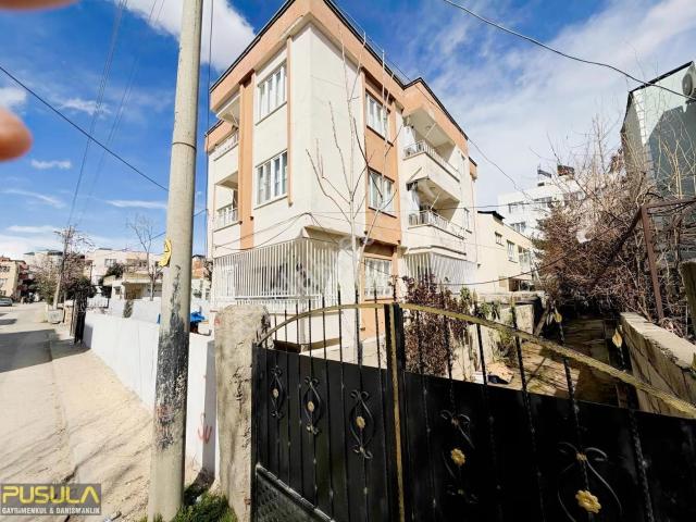 Pusula Gm'den Satılık 3+1 3 Katlı Bina Mehmet Akif Mahallesi