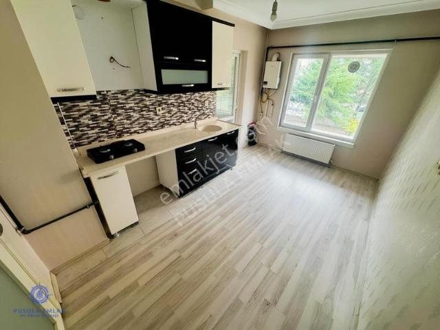 Ｐｕｓｕｌａ 'ｄａｎ Güneşevlerde Site İçerisinde 1+1 Geniş Kiralık Daire