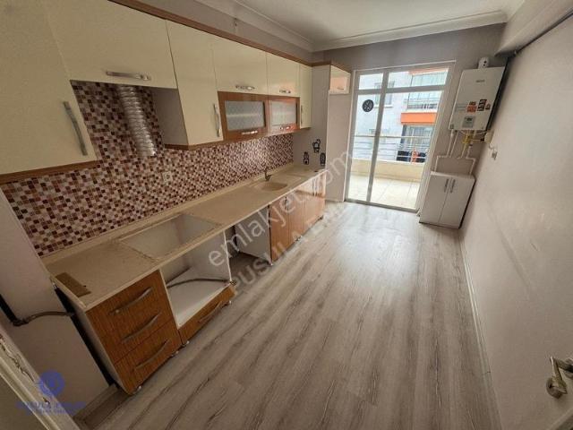 Ｐｕｓｕｌａ 'ｄａｎ Yıldız Göbeğe 3 Bina Mesafede Ara Kat 3+1 Kiralık