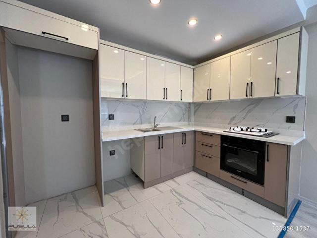 PUSULA EMLAK'TAN ALTINKUM DA SIFIR KULLANIŞLI LÜKS _ARA KAT_1+1 SATILIK DAİRE