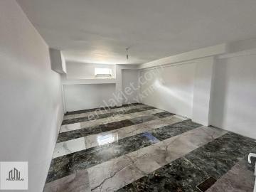 Pusula Emlak Yatırımdan Köşe Başı Dubleks 3 Katlı Villa