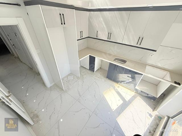 PUSULA İNŞ.TAN 50 YIL MAH CADEYE YAKIN 115M2 3+1 2KAT DAİRE