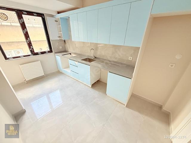 PUSULA İNŞ.TAN 50 YIL MAH KATILIM EVLERİNE UYGUN 100M2 3KAT DAİR