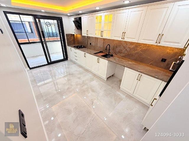 PUSULA İNŞ'TAN UĞURMUMCU MAH. 3.5+1 148M2 SIFIR EMSALSİX LÜKS ARA KAT