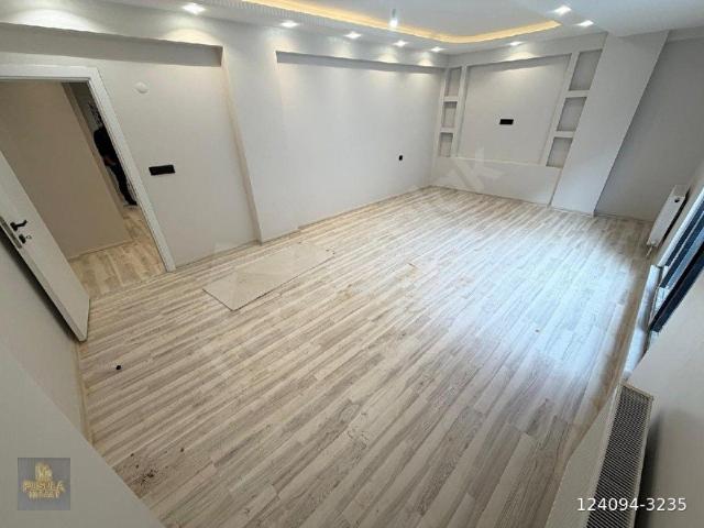 PUSULA İNŞ.TAN UGURMUCU MAH LUX ASANSÖRLU 110M2 1KAT DAİRE