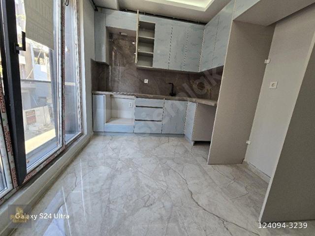 PUSULA İNŞ.TAN UGURMUMCU MAH CADEYE YAKIN 95M2 2+1 1KAT DAİRE