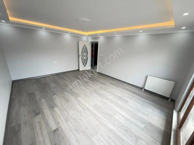 Pusula İnş.tan İsmetpaşa Mah Cadeye Yakın 115m2 3+1 1kat Daire