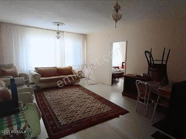 Pusula'dan İşçiye, Bekara Eşyalı Daire