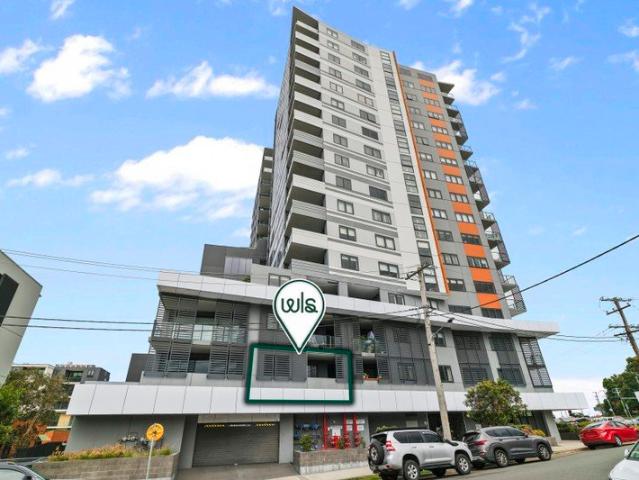Put simply, a sunny highpoint base near beach and lake