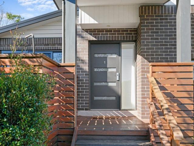 Put simply, effortless indoor/outdoor living in modern townhouse