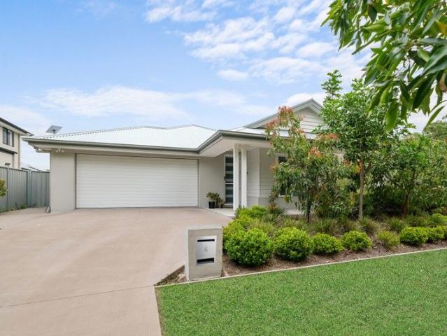 Put simply, family sized space & comfort on the edge of Seaside Fern Bay