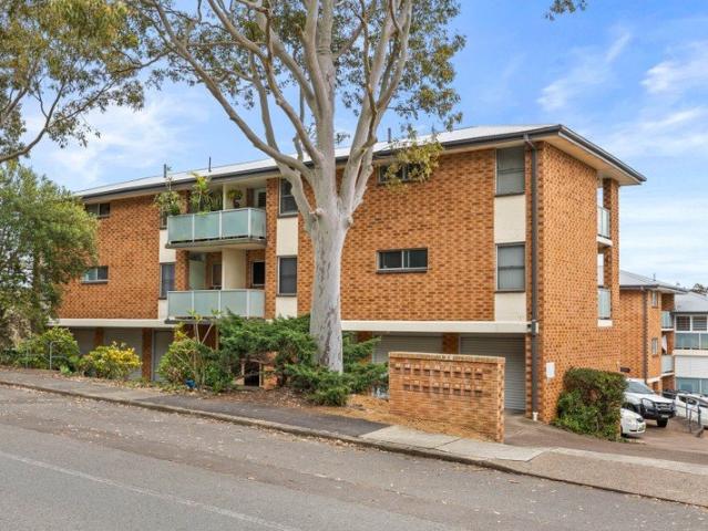 Put simply, two balconies, one great location, 1.5km to beach