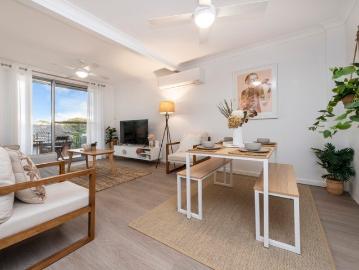 Merewether, Newcastle - Equipped kitchen