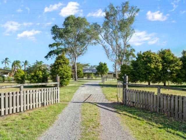 Put simply, 2.3 acre country lifestyle with city convenience
