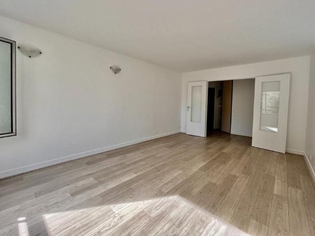 Puteaux, 2 Pièces 50,92m² avec Parking