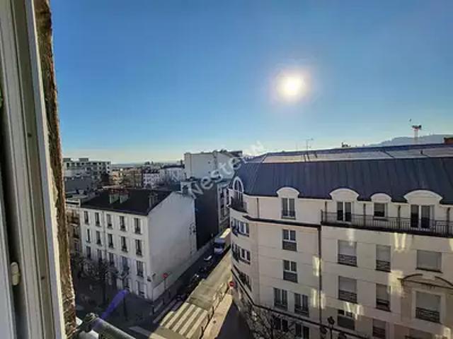 Puteaux 92800 Location appartement 2 pièces t2 au dernier étage