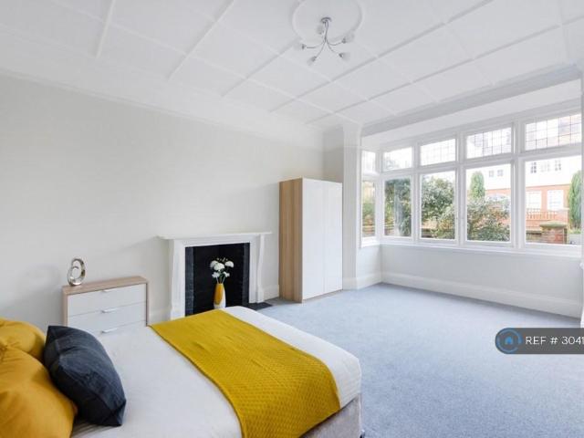 Putney, London, SW15 1 bed in a flat share to rent £1,200 pcm £277 pw