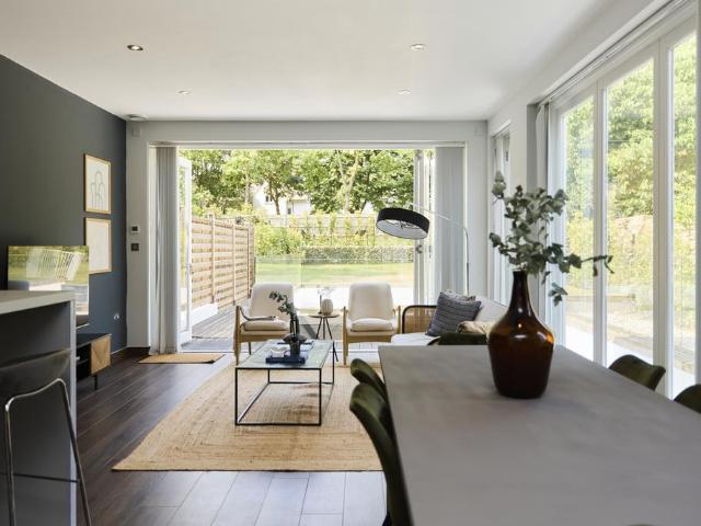 Putney Park School, Putney Park Lane, London, SW15 5HQ, United Kingdom | 3 bed apartment for rent #135669861 | Rentberry