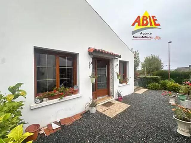 Puy de Serre 85240 Achat / Vente maison 5 pièces t5 parking