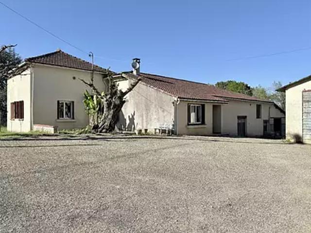 Puycornet 82220 Achat / Vente maison 6 pièces t6 au dernier étage