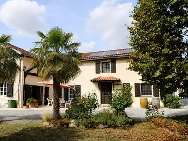Puydarrieux 65220 Achat / Vente maison 7 pièces t7 piscine