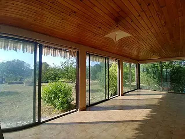 Puylaroque 82240 Achat / Vente maison 5 pièces t5 au dernier étage jardin