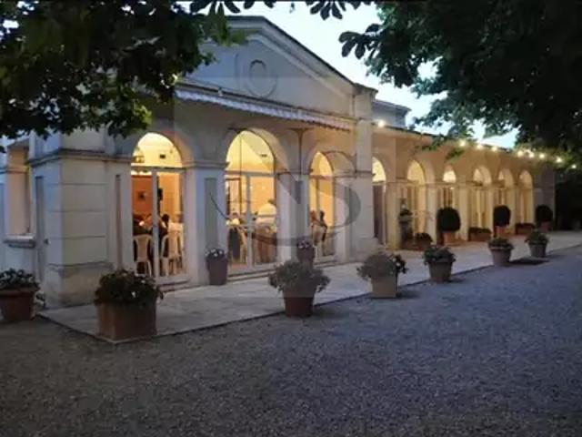 Puyricard 13540 Achat / Vente maison 36 pièces t36 piscine