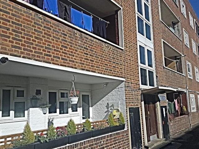 Pymmes Brook House, N10 3 bed flat to rent £2,395 pcm £553 pw