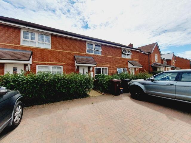 Pycroft Avenue, Chichester PO18 2 bed house to rent £1,450 pcm £335 pw