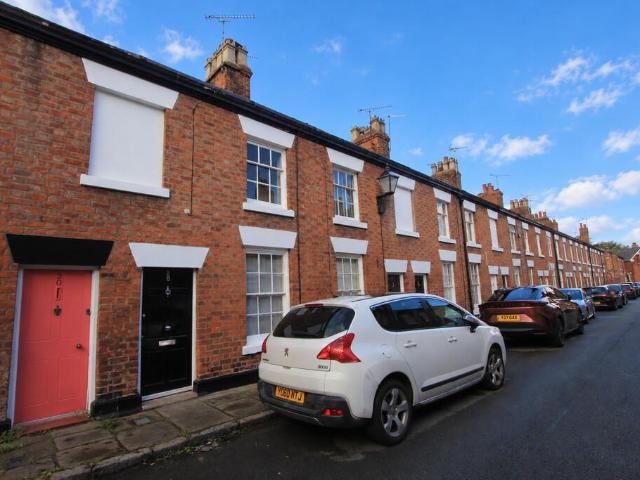 Pyecroft Street, Handbridge 2 bed terraced house to rent £1,100 pcm £254 pw