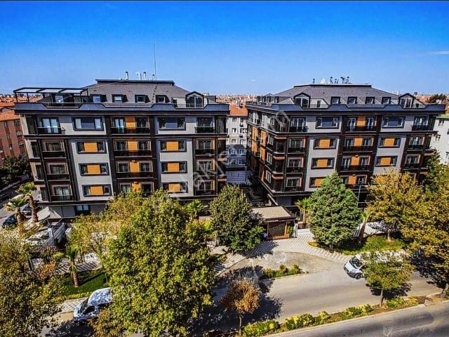 Pyramıd'den Merter Çetinsaya Konakları Ara Kat 135m2 Lüx 3+1