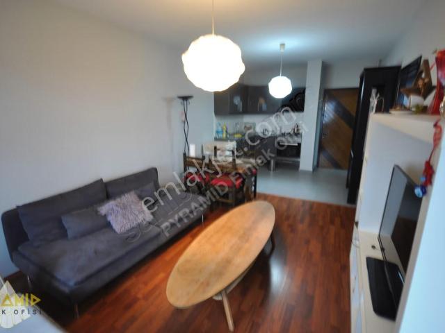 Pyramıd'den Ataköy 7 8 Turkuaz Sitesi Temiz Mobilyalı 1+1