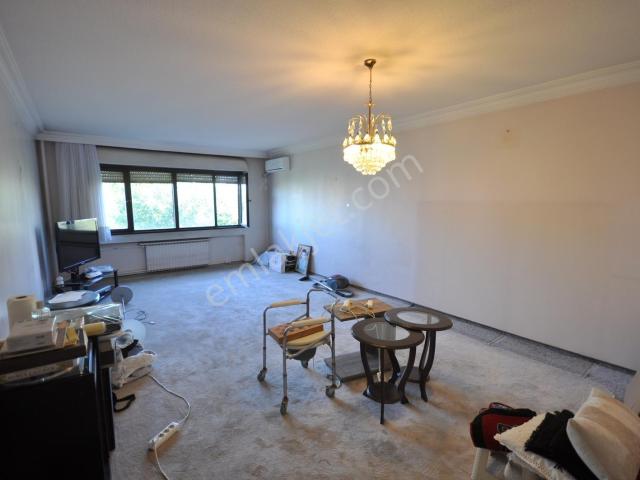 Pyramıd'den Ataköy 9 Atrium Yanı A 13 Blok Boş Teslim 3+1 Daire