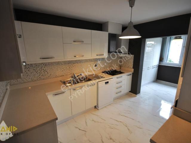 Pyramıd'den Ataköy 9.kısım Olimpiyat Sitesi Kısa Blok D tipi 3+1