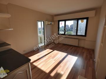 Pyramıd'den Ataköy 9.kısım A 8 Blok Balkonlu Boş Temiz 1+1