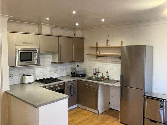 Pyramid Court, Kingston Upon Thames KT1, 2 bed flat to rent, £1,785 pcm | PrimeLocation