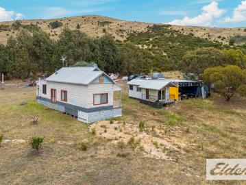 Pyrenees Retreat 19 Acres of Privacy & Potential
