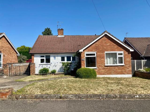 PYRFORD 3 bed detached bungalow to rent £1,950 pcm £450 pw