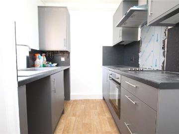 Pyrles Lane, Loughton IG10, 1 bed flat to rent, £1,450 pcm | PrimeLocation