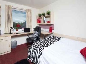 Q3 Apartments, Manchester Has an Apartment