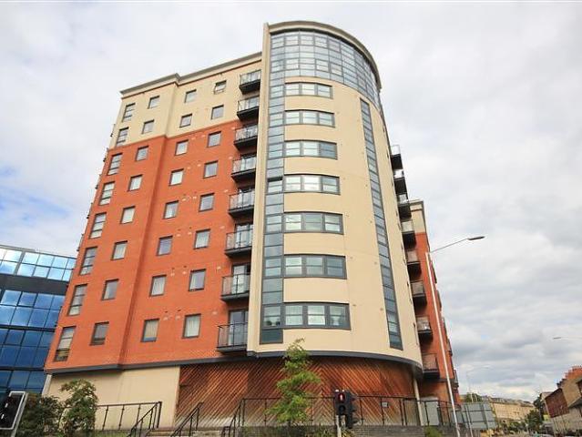 Q2, Watlington Street, Berkshire RG1 1 bed apartment to rent £1,350 pcm £312 pw