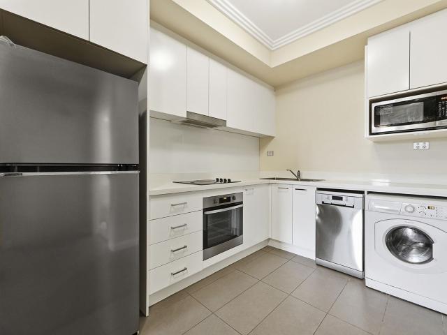 Q403/81 Courallie Avenue, Homebush West
