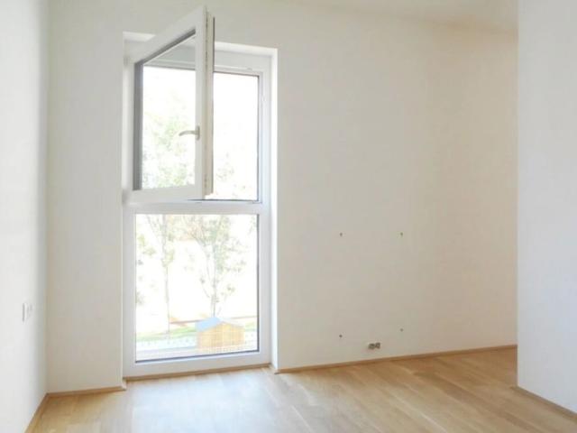 Q5 am PARK nette 2ZI mit Balkon, ruhige Innenhoflage