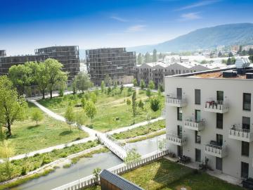 Q5 am PARK außergewöhnlich 145m² GARTEN im 1.OG sonnige 2ZI+Balkon