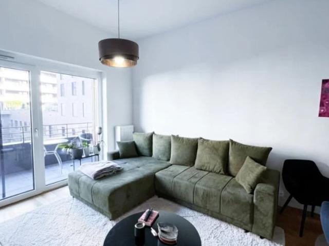 Q5 am PARK großartige 2ZI möbliert mit 8m² Ost/ Balkon