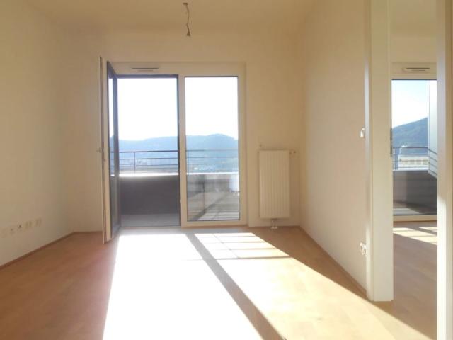 Q5 am PARK Traumblick sonnige 2ZI mit 7m² West/ Balkon