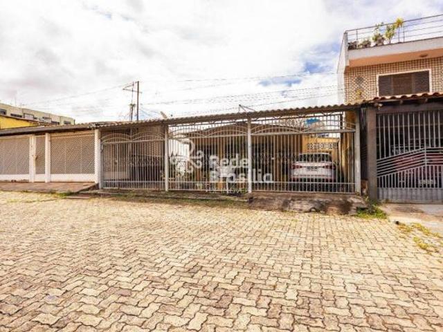 QI 5 | Casa Nascente térrea com 3 quartos 1 vaga | Guará I