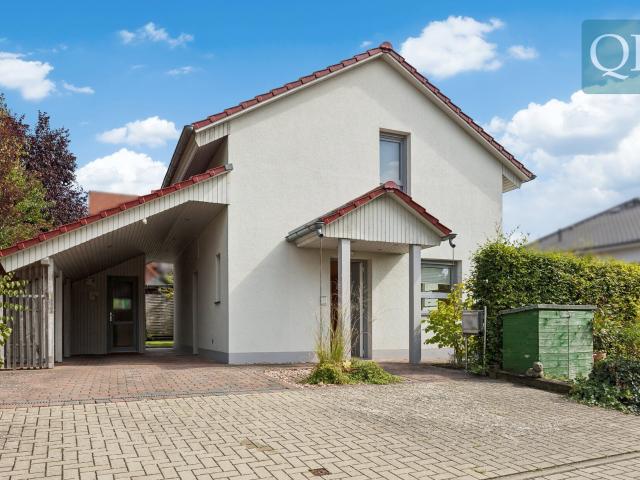 QI: Stilvolles Zuhause in Rethmar mit Kamin und entspanntem Rückzugsort im Wintergarten